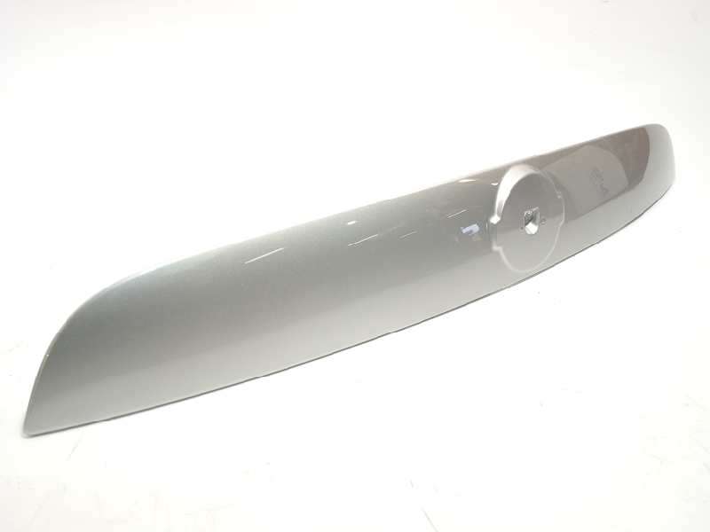 EMBELLECEDOR 908121KA0A 