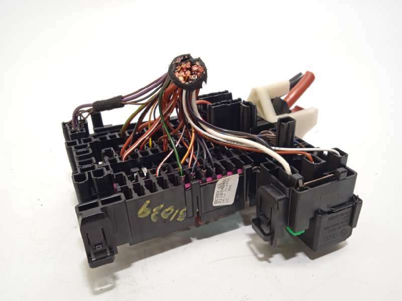 Recambio de caja reles / fusibles para skoda octavia lim. (nx3) 2.0 tdi referencia OEM IAM 5WA937615 - Negro 3