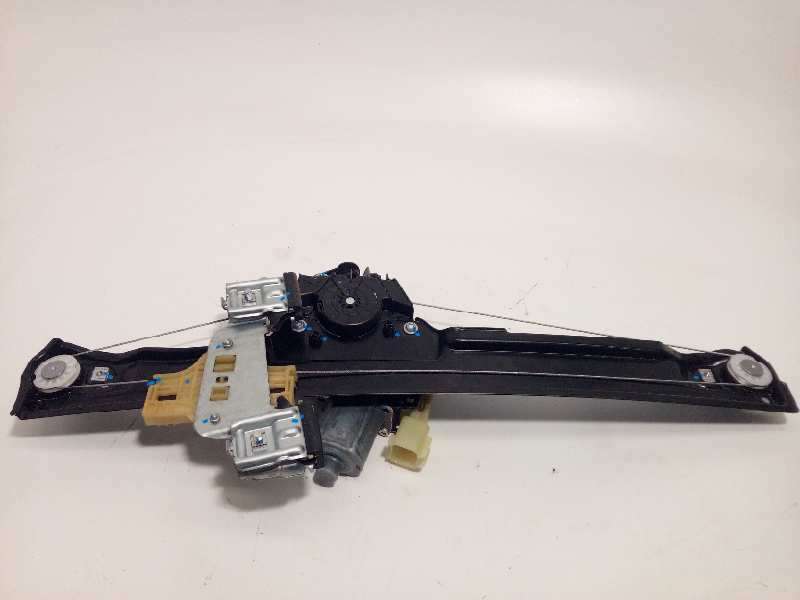 ELEVALUNAS DELANTERO IZQUIERDO GN15A23201EB 2142438