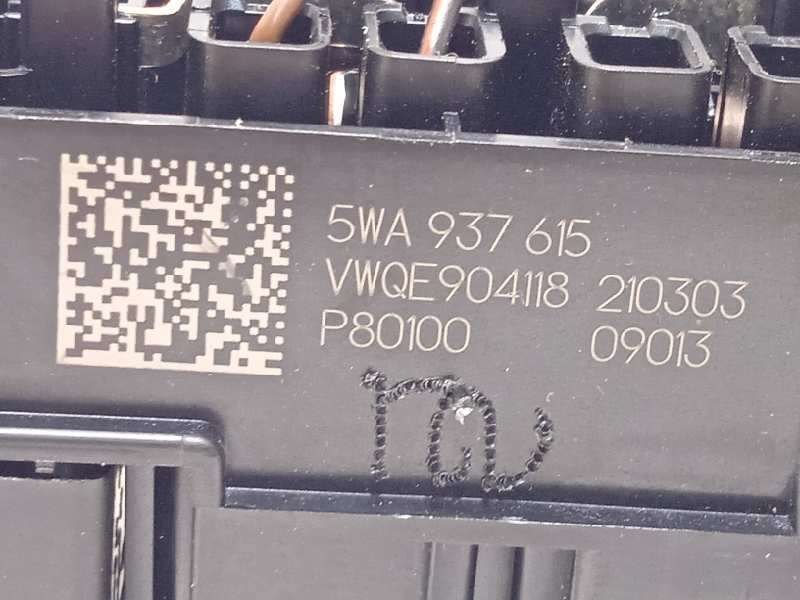 Recambio de caja reles / fusibles para skoda octavia lim. (nx3) 2.0 tdi referencia OEM IAM 5WA937615 - Negro 4