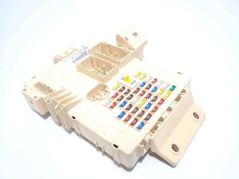 CAJA RELES / FUSIBLES 91950A2150 