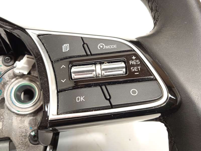 Recambio de volante para kia xceed (cd) 1.5 t-gdi referencia OEM IAM 56100J7040CEP - Blanco 3