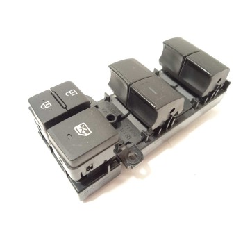 MANDO ELEVALUNAS DELANTERO IZQUIERDO 840400D020 