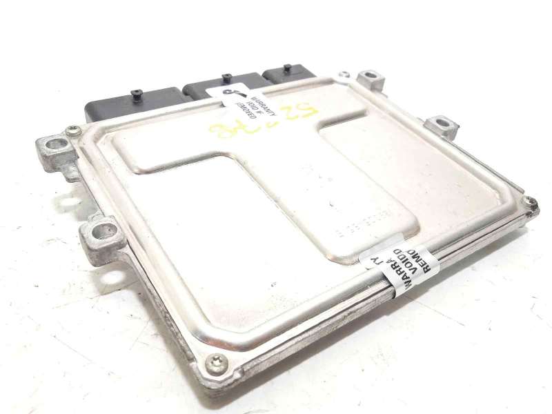 Recambio de centralita motor uce para renault captur dynamique referencia OEM IAM 237104736R  237103352R 2