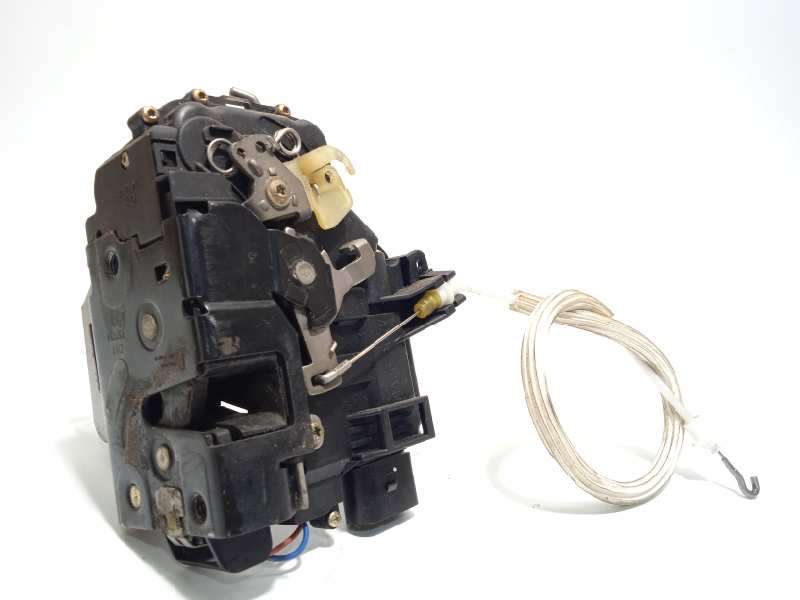 CERRADURA PUERTA DELANTERA IZQUIERDA 4B1837015B 