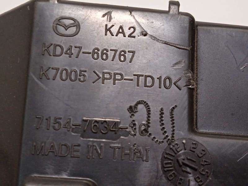 Recambio de caja reles / fusibles para mazda cx-5 2.2 turbodiesel cat referencia OEM IAM KD4566760A  KD4766767 - Negro 4