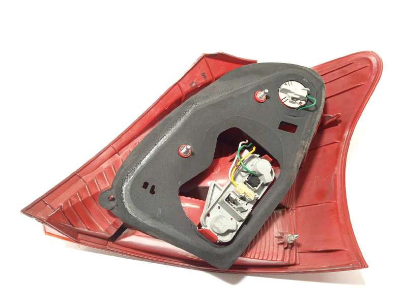 Recambio de piloto trasero izquierdo para toyota yaris (ksp9/scp9/nlp9) básico referencia OEM IAM 815610D110 - Gris 3
