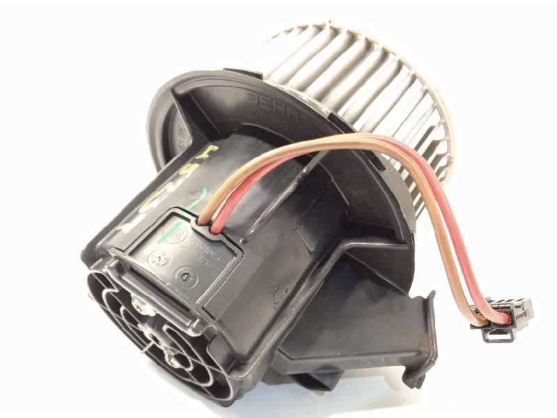 Recambio de motor calefaccion para mercedes-benz clase cls (w218) cls 250 cdi be (218.303) referencia OEM IAM V7771001  A2128200