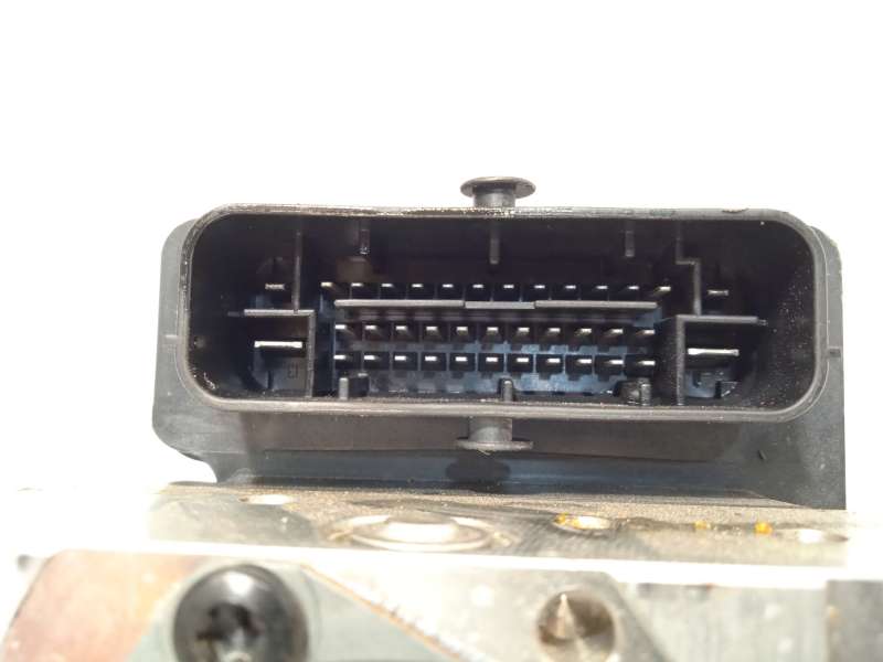Recambio de abs para hyundai i30 (pd) klass referencia OEM IAM 58910G4AA0 6158941600 G458924500 4