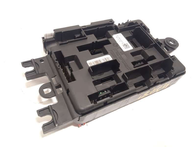 Recambio de caja reles / fusibles para bmw serie 1 lim. (f20) 116d referencia OEM IAM 9337881 61149259466 61149337881 - Blanco 3
