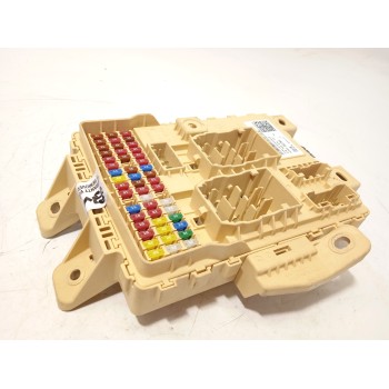 CAJA RELES / FUSIBLES 91950R2751 91950R2750 