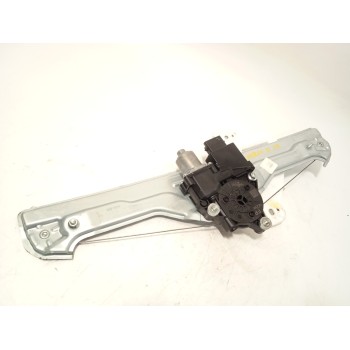 ELEVALUNAS DELANTERO DERECHO 82402R2010 