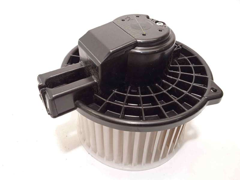 Recambio de motor calefaccion para mazda cx-30 referencia OEM IAM 8727006620  HB111GHR9 2