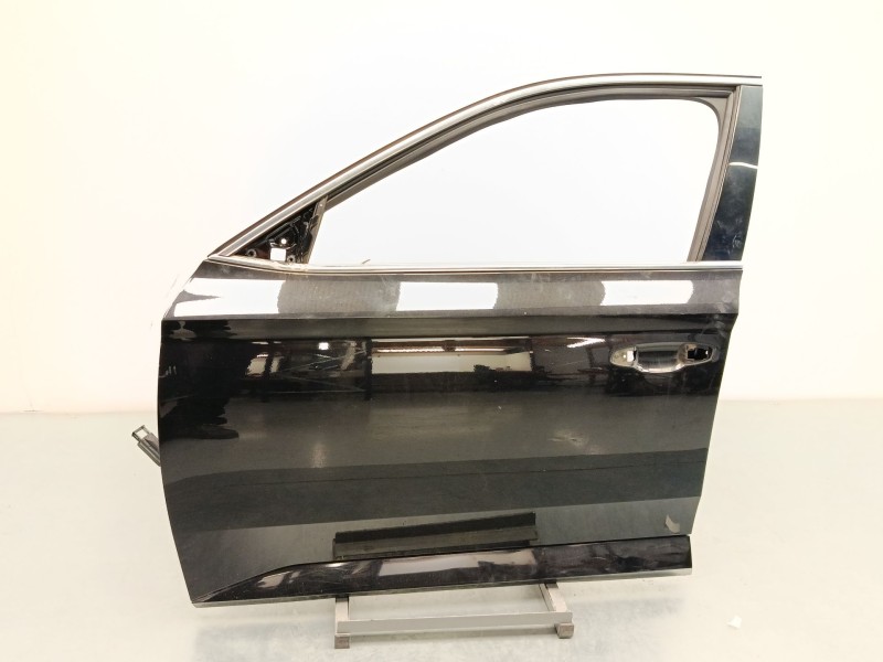 PUERTA DELANTERA IZQUIERDA 3V0831055B 