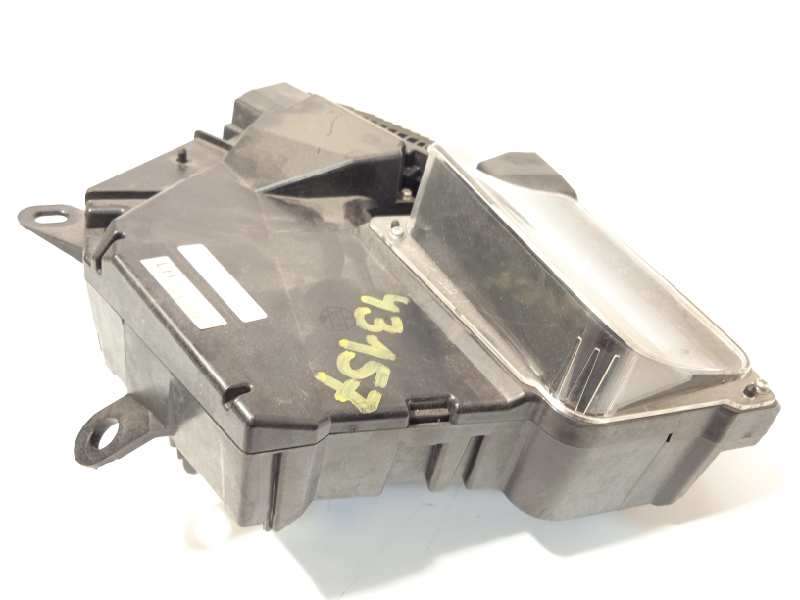 Recambio de pantalla multifuncion para toyota prius (nhw30) 1.8 16v cat (híbrido) referencia OEM IAM 8310847020 - Blanco 2