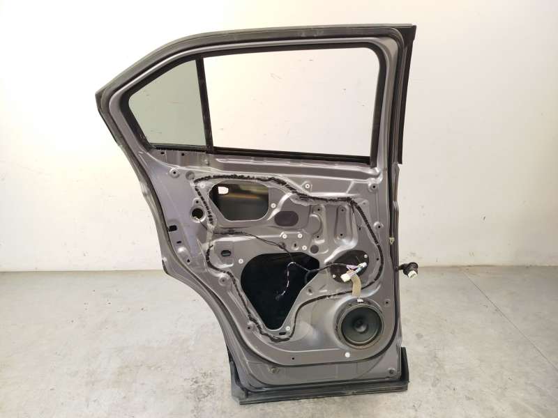 Recambio de puerta trasera izquierda para toyota c-hr (_x1_) 1.8 hybrid (zyx10_, zyx11_) referencia OEM IAM 67004F4010 - Plata 7