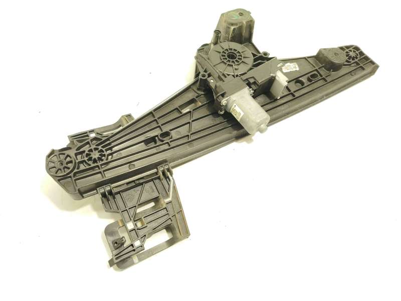 Recambio de elevalunas trasero izquierdo para peugeot 2008 ii (ud_, us_, uy_, uj_, ur_, uc_) 1.2 puretech 100 referencia OEM IAM - Negro