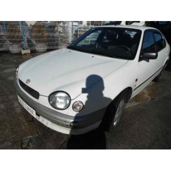 toyota corolla (e11) del año 1999
