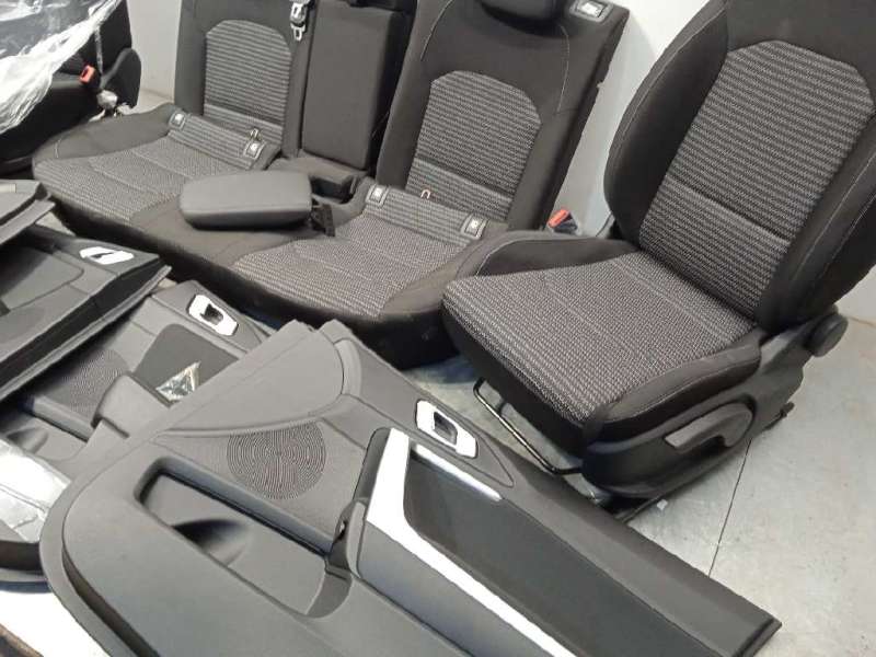 Recambio de juego asientos completo para kia xceed 1.0 tgdi cat referencia OEM IAM 88500J7040 88600J7000 89400J7020AZL - Blanco 2