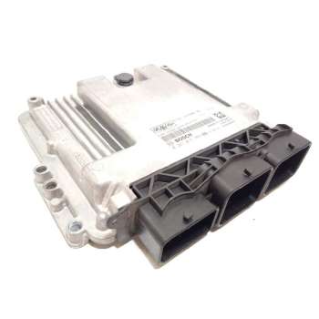 CENTRALITA MOTOR UCE BJ3212C520VB LR028410 0281018389