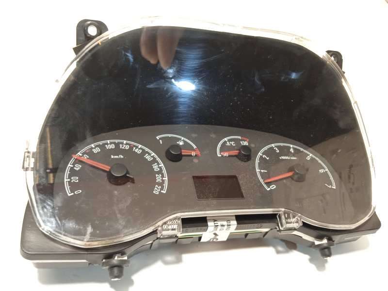 Recambio de cuadro instrumentos para opel combo d 1.3 16v cdti referencia OEM IAM 52070768  503015160308 - Blanco 2