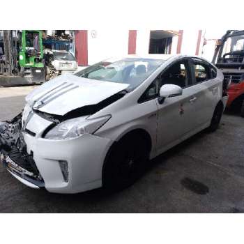 TOYOTA PRIUS (NHW30)