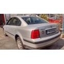 VOLKSWAGEN PASSAT BERLINA (3B2)