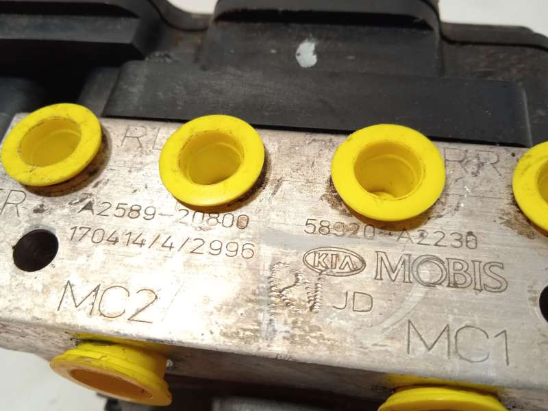Recambio de abs para kia cee'd gt-line referencia OEM IAM 58920A2230 6158945200 A258920800 6