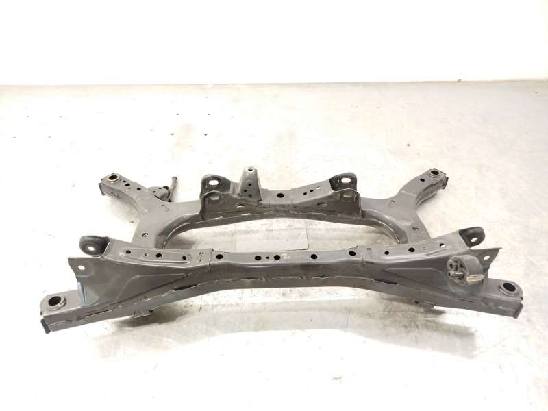 Recambio de puente trasero para toyota corolla (e21) referencia OEM IAM 5120602081 - Blanco 2