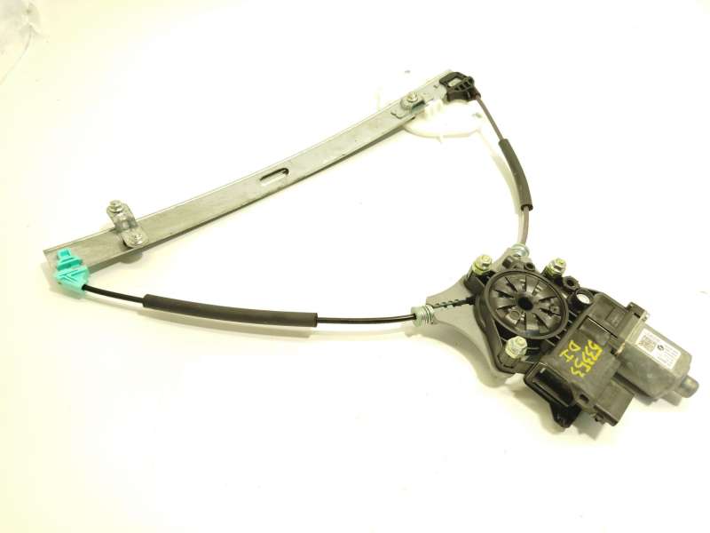 ELEVALUNAS DELANTERO IZQUIERDO 82450H8010 