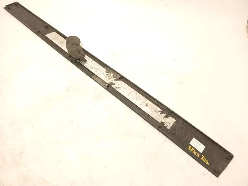 Recambio de moldura para audi r8 (4s3, 4sp) 5.2 fsi quattro referencia OEM IAM 4S0853371A - Amarillo 4