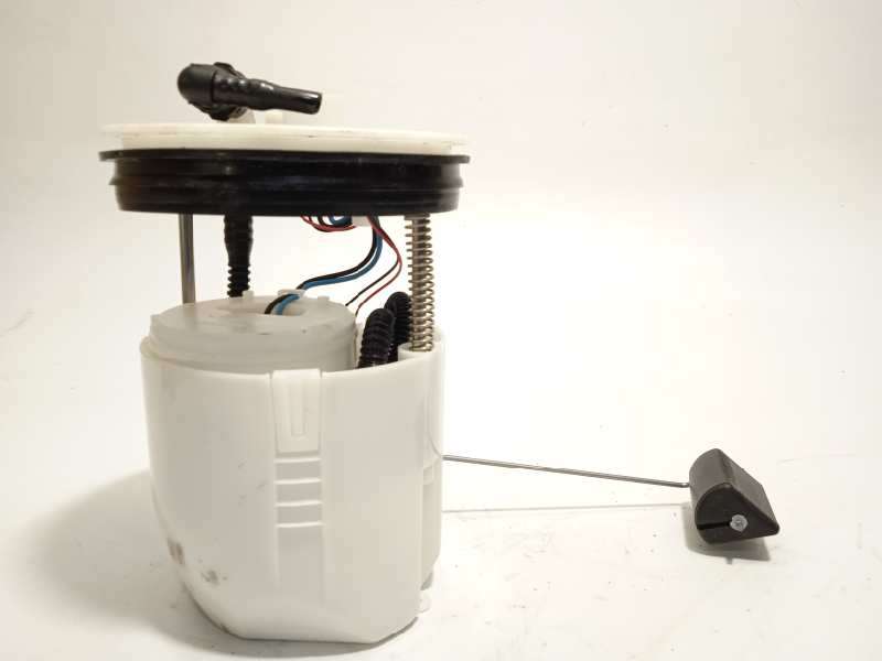 Recambio de bomba combustible para mazda 3 lim. () 1.5 16v cat referencia OEM IAM PE201335X  X00050316 - Blanco 3
