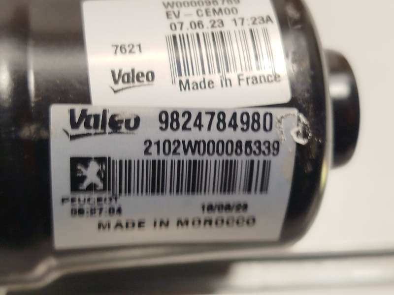 Recambio de motor limpia delantero para peugeot 2008 ii (ud_, us_, uy_, uj_, ur_, uc_) 1.2 puretech 100 referencia OEM IAM 98247 - Negro 4