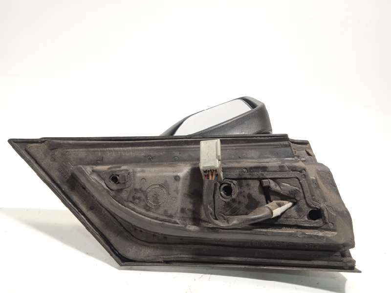 Recambio de retrovisor derecho para ford focus berlina (cap) trend referencia OEM IAM 1510871  4M5117682JA 4