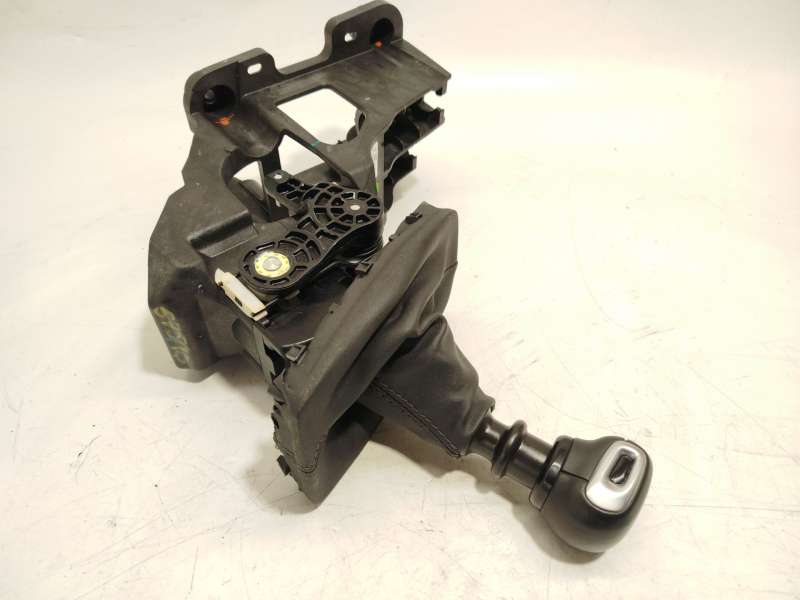 Recambio de palanca cambio para peugeot 2008 ii (ud_, us_, uy_, uj_, ur_, uc_) 1.2 puretech 100 referencia OEM IAM 9845930080 - Negro 2