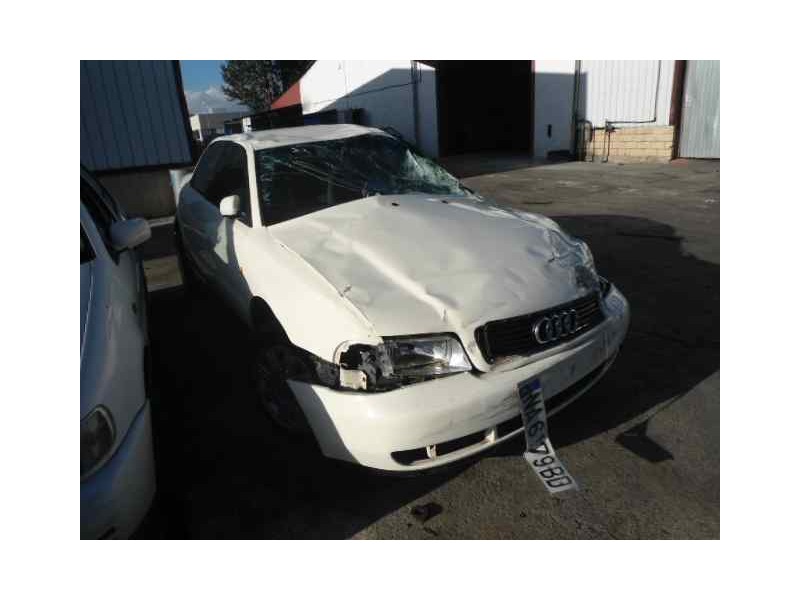 AUDI A4 BERLINA (B5)