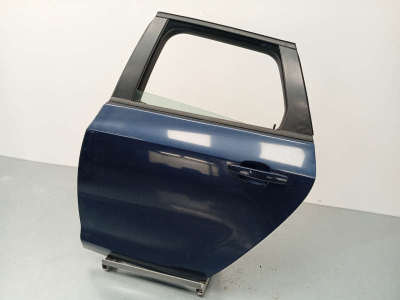 Recambio de puerta trasera izquierda para opel astra j sports tourer (p10) 1.7 cdti (35) referencia OEM IAM 13301546 3