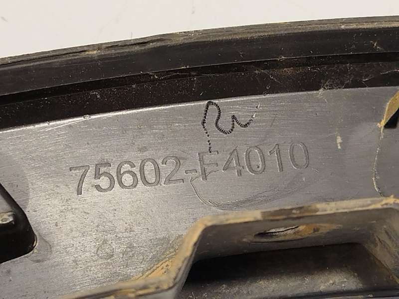 Recambio de aletin delantero izquierdo para toyota c-hr (_x1_) 2.0 hybrid (maxh10) referencia OEM IAM 75602F4010 3