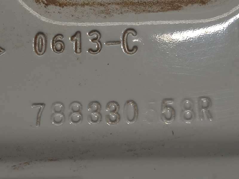 Recambio de tapa exterior combustible para dacia dokker ambiance referencia OEM IAM 788330558R - Blanco 3