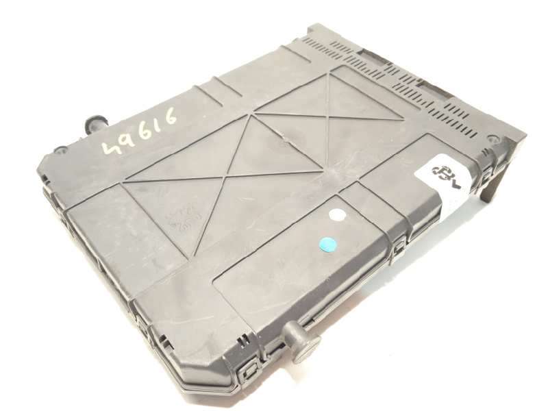 Recambio de caja reles / fusibles para peugeot 207 confort referencia OEM IAM 9664983080 2