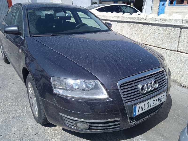 AUDI A6 BERLINA (4F2)