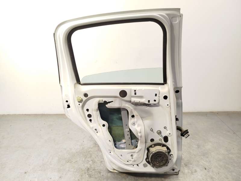 Recambio de puerta trasera izquierda para citroën c3 ii (sc_) 1.0 vti 68 referencia OEM IAM 9002CC - Blanco 5