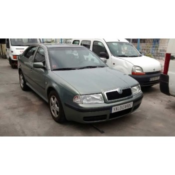 skoda octavia berlina (1u2) del año 2002
