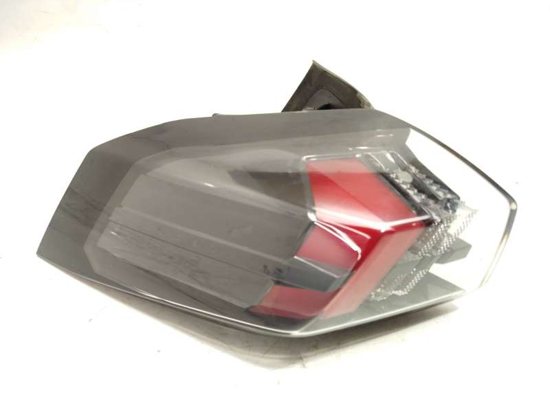 Recambio de piloto trasero izquierdo para peugeot 2008 ii (ud_, us_, uy_, uj_, ur_, uc_) 1.2 puretech 100 referencia OEM IAM 983 - Negro