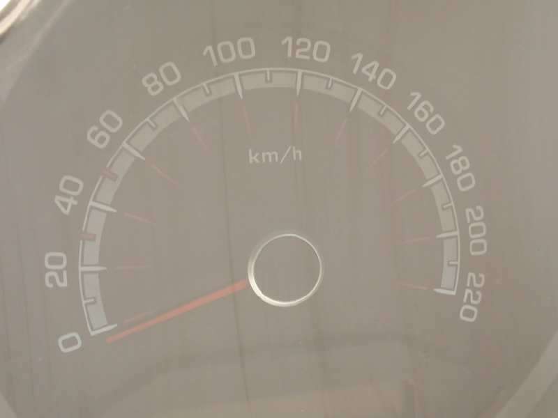 Recambio de cuadro instrumentos para kia venga drive referencia OEM IAM 940041P430  A2C53382185 4