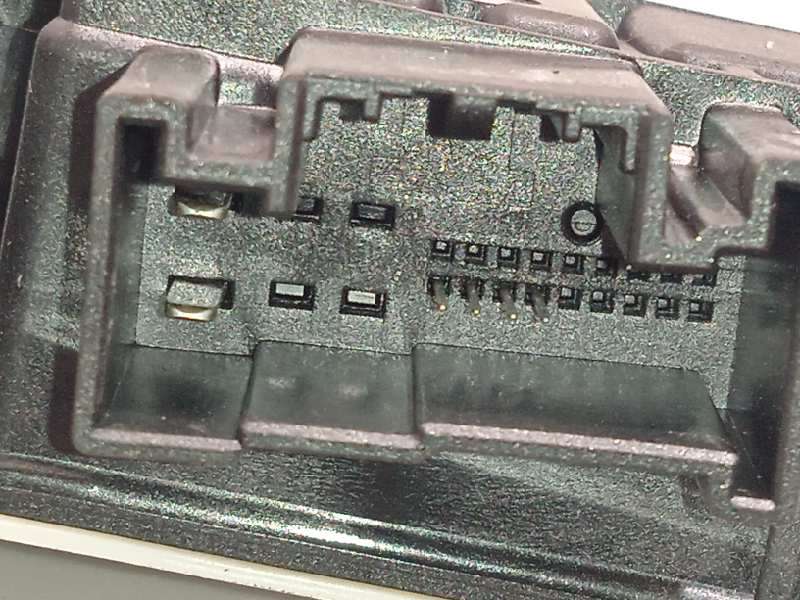 Recambio de elevalunas delantero derecho para skoda fabia familiar 1.0 referencia OEM IAM 6V0837462B  2Q2959882 - Azul 3