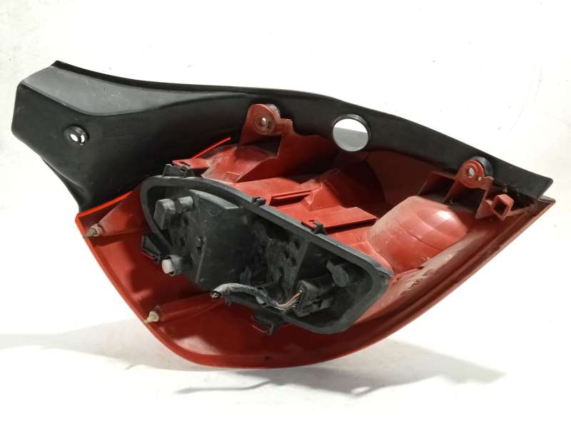 Recambio de piloto trasero derecho para renault clio iii (br0/1, cr0/1) 1.5 dci (br0h, cr0h, cr1s, br1s) referencia OEM IAM 8200 - Negro 2