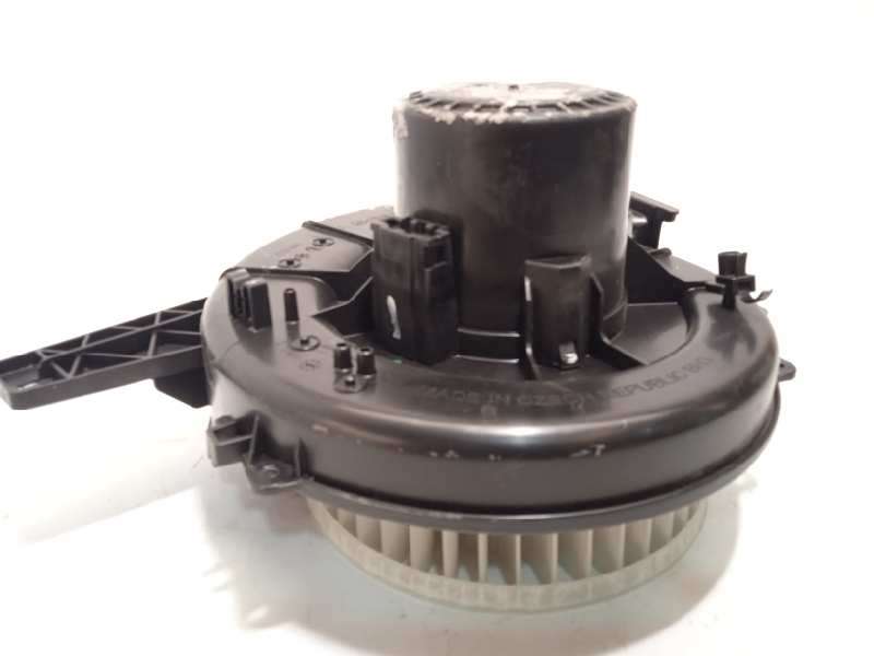Recambio de motor calefaccion para skoda fabia familiar 1.0 referencia OEM IAM 6R1819015A - Azul 2
