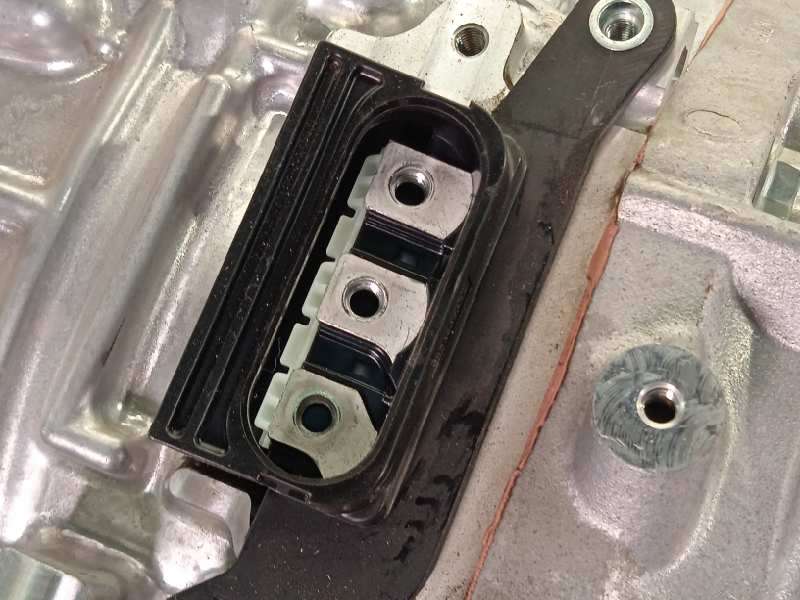 Recambio de caja cambios para lexus is 300h referencia OEM IAM 3092030030 7