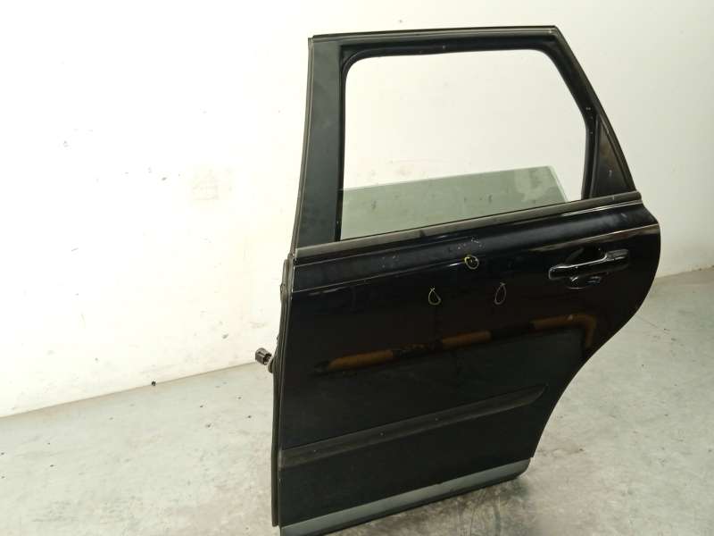 Recambio de puerta trasera izquierda para volvo v50 (545) 2.0 d referencia OEM IAM 31335469 - Negro 2